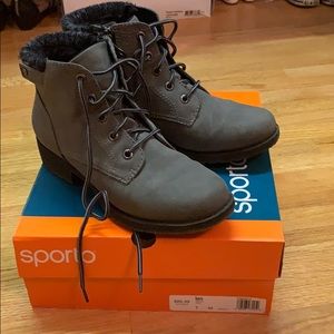 Sporto Grey “Leslie2” lace-up boots